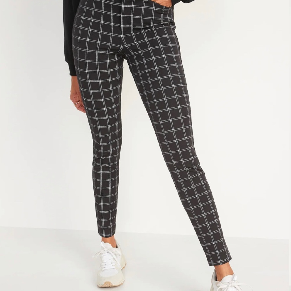 NWT Old Navy Pixie pants high rise